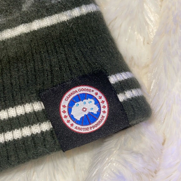 RARE!! Canada Goose Limited Edition Boston Wool Blend Beanie in Military Green - Picture 3 of 6
